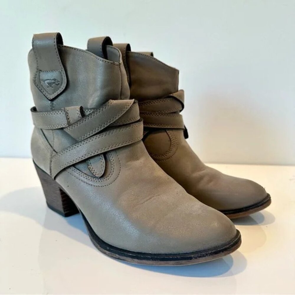 Rocket Dog Women's Sayla Gray/Taupe Modern Western Ankle Boot, Size 8.5 - Picture 9 of 14